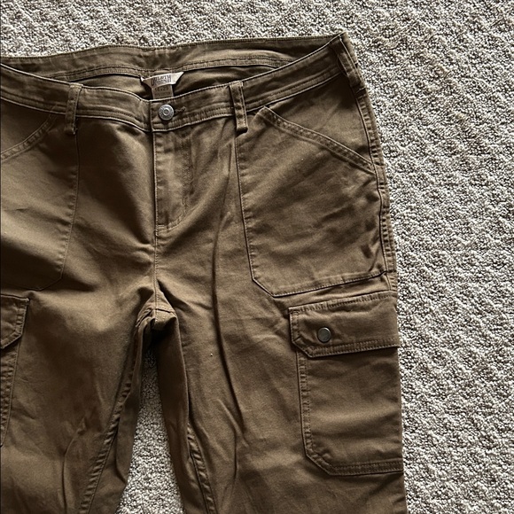 Duluth Trading Co Men's Brown Cargo Pants - Picture 3 of 4